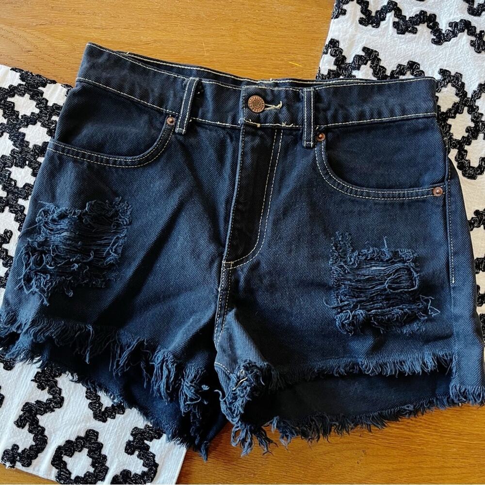 Brandy Melville distressed frayed cut off denim jean shorts womens waist size 28